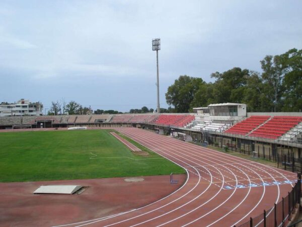 dimotiko stadio pirgou 4