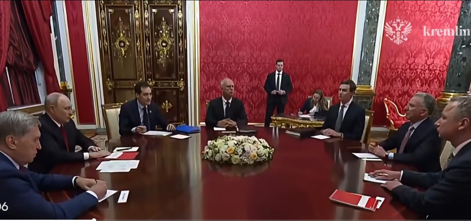kremlin meeting clean 1920x900
